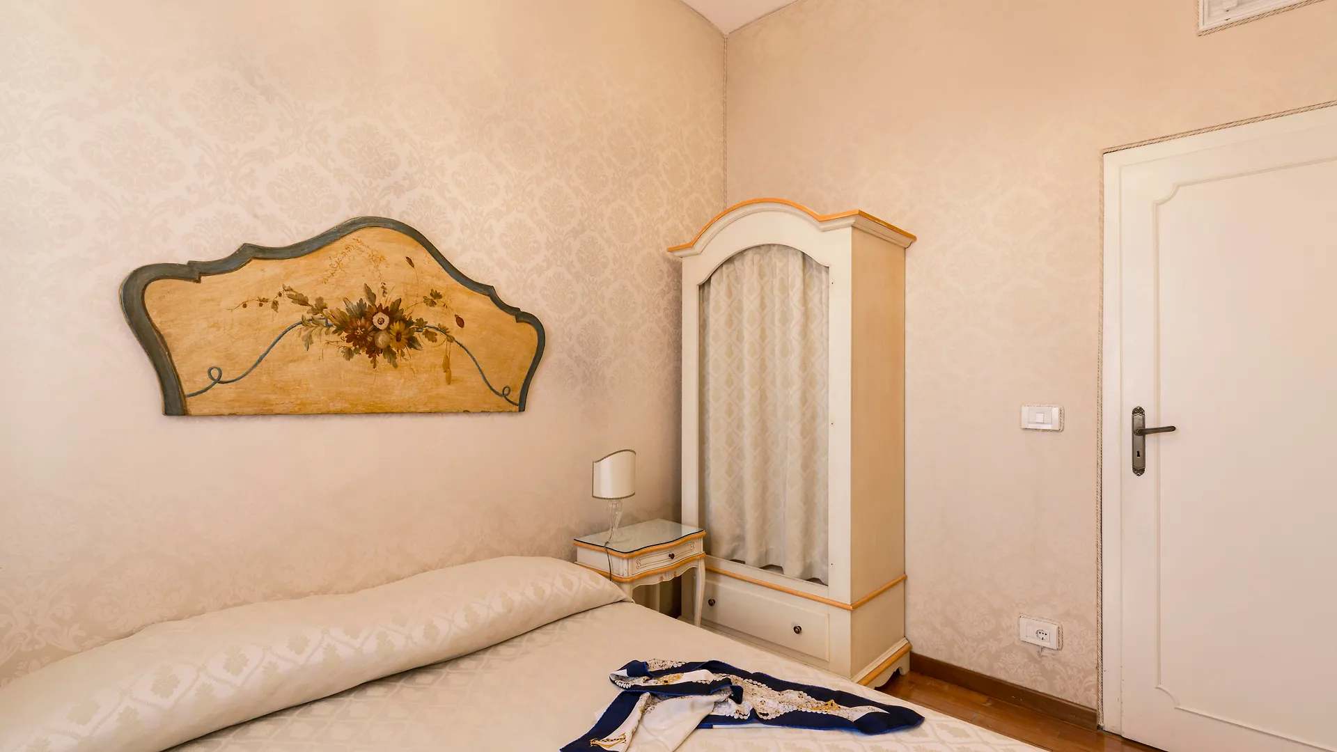 Palazzo Guardi Hotel Velence 3*,  Olaszország