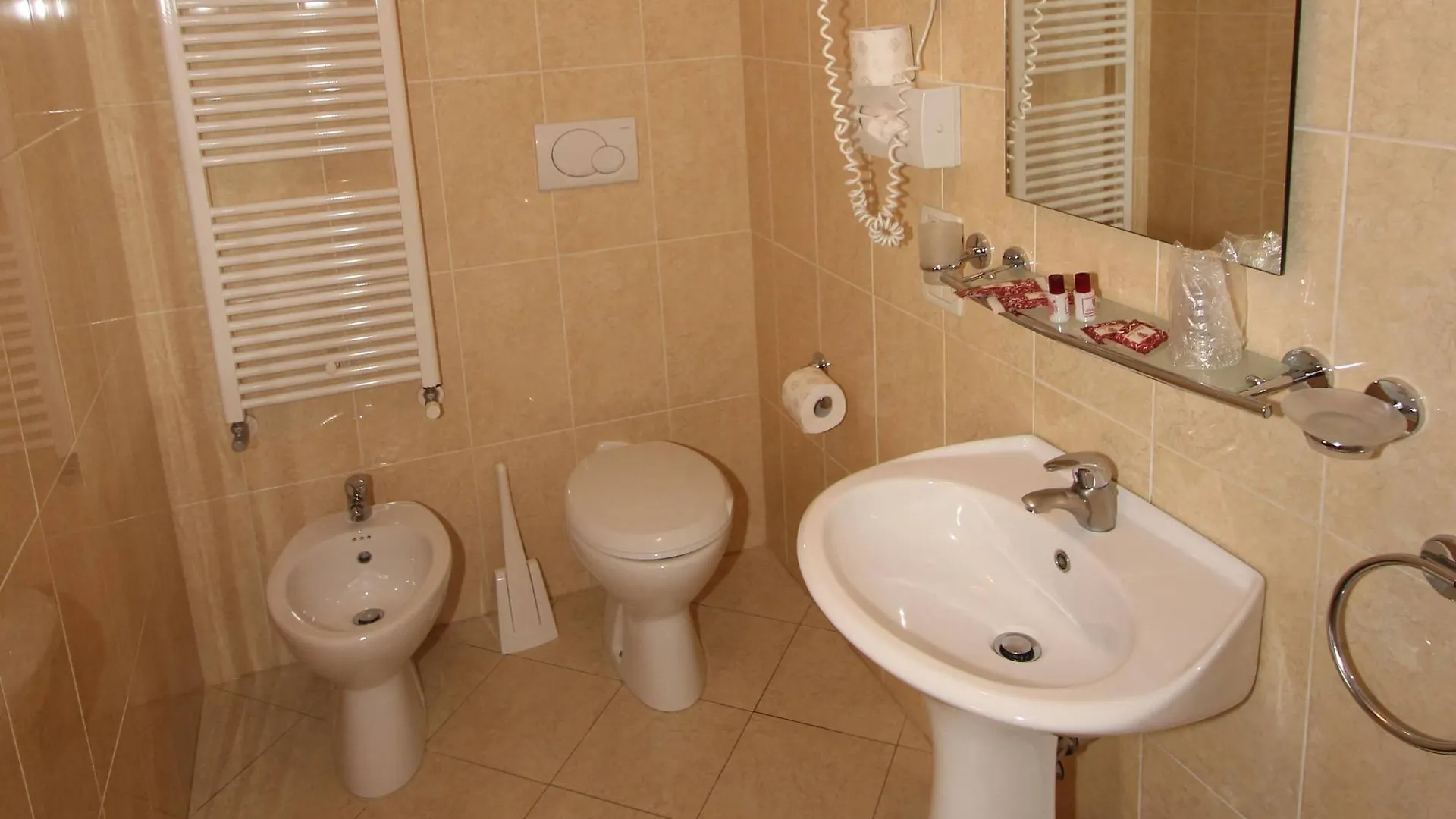 Palazzo Guardi Hotel Velence 3*,
